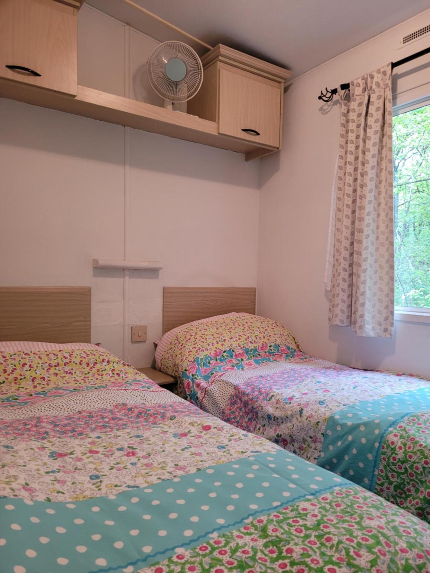 Camping Bois De St Hilaire Chalandray Экстерьер фото