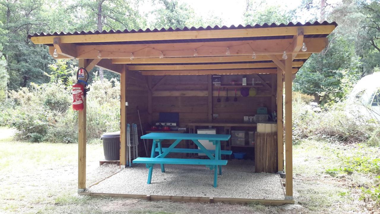 Camping Bois De St Hilaire Chalandray Экстерьер фото