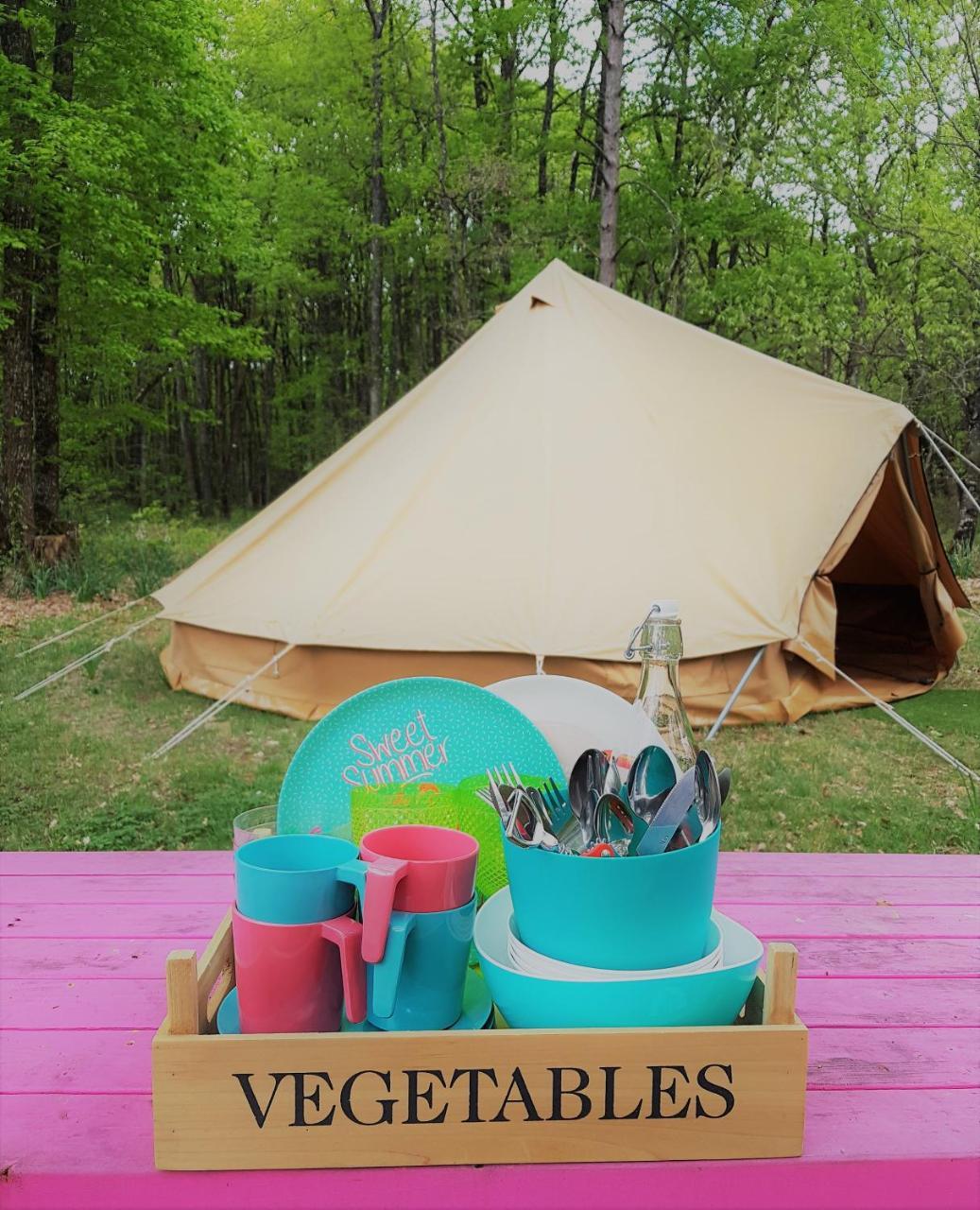 Camping Bois De St Hilaire Chalandray Экстерьер фото