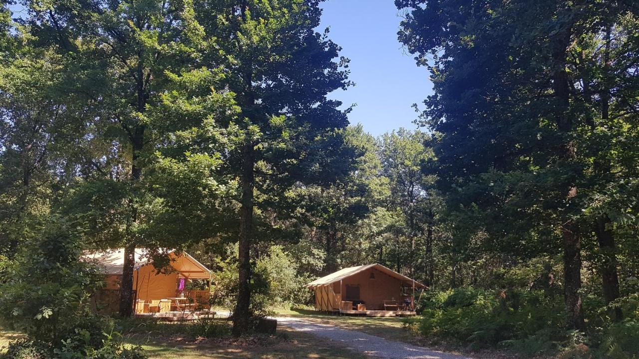 Camping Bois De St Hilaire Chalandray Экстерьер фото